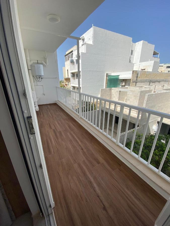 Modern, Spacious, 3 Bedroom Apartment Near Malta International Airport Luqa Eksteriør bilde