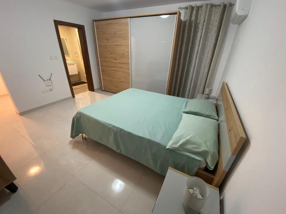 Modern, Spacious, 3 Bedroom Apartment Near Malta International Airport Luqa Eksteriør bilde