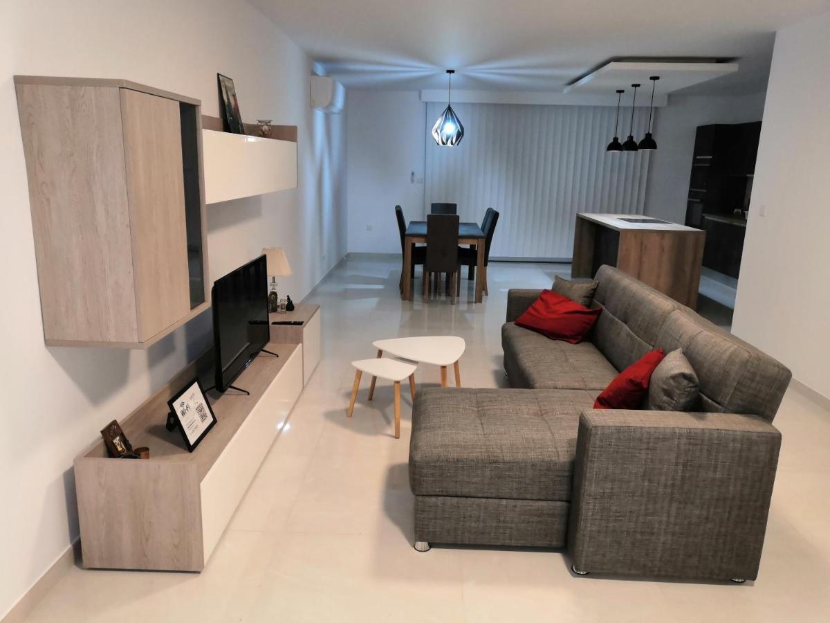 Modern, Spacious, 3 Bedroom Apartment Near Malta International Airport Luqa Eksteriør bilde